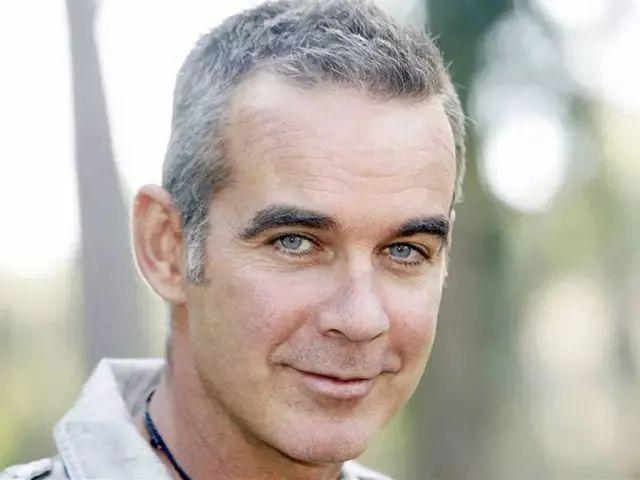 14岁活成男人们梦想的初恋，她为什么有这么大的吸引力？