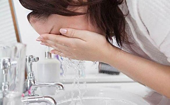 皂基和氨基酸，到底有什么区别？看肤质选洗面奶，不然会伤脸