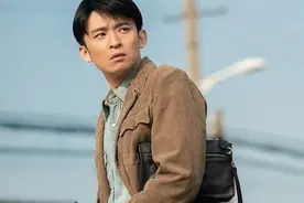 《大江大河2》杨巡厉害啊：出场遭遇灭顶之灾，三板斧绝地反击图片