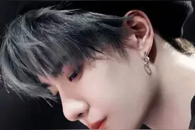 花季少男——王一博图片