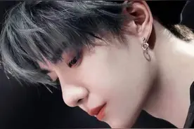 花季少男——王一博图片
