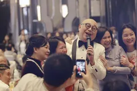 TVB小生罕见曝光豪宅，曾被艺人朋友笑言：他家大过地球图片