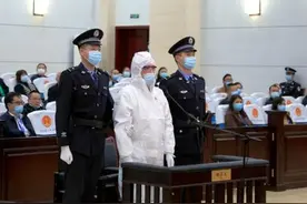 网红拉姆被泼汽油烧死案一审宣判，前夫因故意杀人一审判死，死者家属提民事诉讼，希望要回孩子抚养权图片