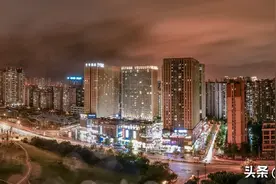 城市的夜空：昨夜灯火辉煌 昨夜风起云涌 昨夜星光灿烂图片