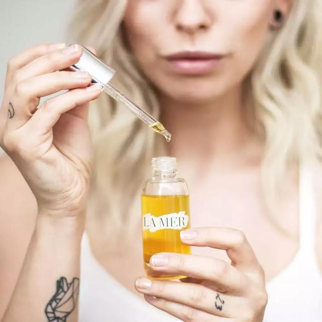 搭配身体乳用的刷子