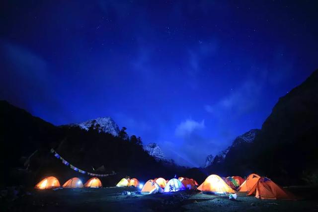 洛克线丨让无数行者放弃生命的地方，到底有多美