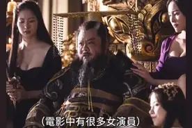 成龙搭档林雪自曝亲热戏经历，片场一股汗臭味，还被美女喂烂水果图片