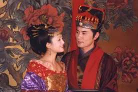胡歌、杨紫、王凯齐齐更博，全为刘涛！新剧未播先火选演员很重要图片