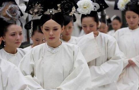 古代皇帝殡天，新皇帝如何处理后宫遗留的三千佳丽？方法多种多样