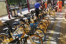 西安共享单车实施分级管理 骑共享单车5次违规将被永久禁用图片