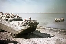 淮海战役 解放军消灭敌军55.5万人 为什么缴获的枪支仅仅只有16万？图片