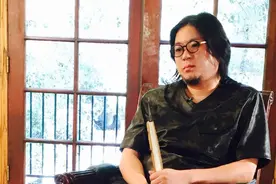 咱凑个趣，也锤一锤矮大紧的“错误言论”图片