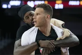 买断后格里芬总薪水仍高达2.57亿，同届库里和哈登赚了多少？图片