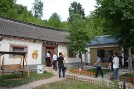 「河南商报记者走基层」鲁山县黄沟村：打造农家自助小院，实现集体农户共赢图片
