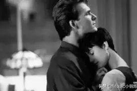 街头艺人演唱《人鬼情未了》，锁不住的爱，忘不了的青春记忆图片