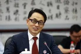 市值观察丨被神话的高瓴与张磊：人在江湖 身不由己图片