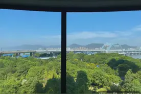 闹心！女子买180方大平层给儿子做婚房，孙子都出生了，装修还没完图片