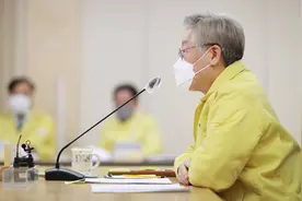 韩国疫情激增，首尔代理市长发声：如果遏制不了，将会实施封城图片