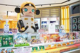 5年亏了6000万，如今年入16亿，泡泡玛特凭什么爆火？|新国货观察图片