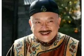 王刚70岁大寿全家出镜，三婚妻子比女儿漂亮，儿子竟然和外孙同岁图片