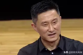 易建联无奈地摇头！广东24分惨败的背后，是杜锋哪个环节出了错？图片