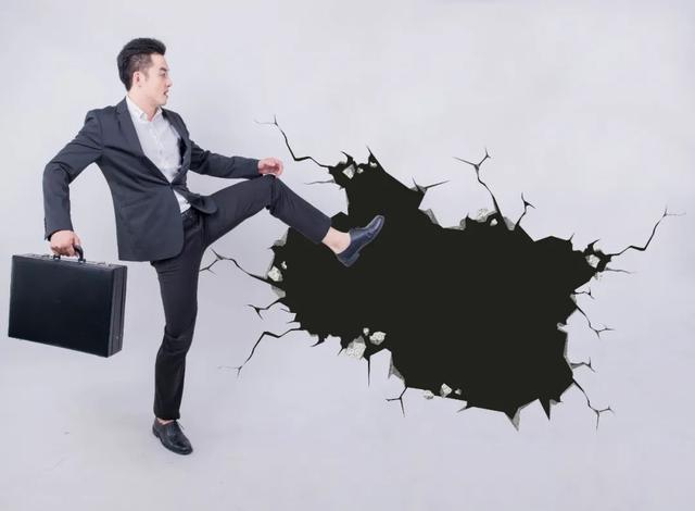 上千人中了“埋伏”!多名餐饮人控诉快招公司“连环套”骗术