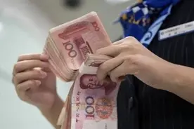 十年后，10000元将贬值到多少？什么东西最保值？专家告诉你答案图片