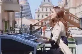 玖月奇迹王小玮晒近况，将在国外演奏名曲跨年，前夫却销声匿迹？图片