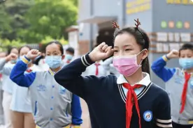 11岁女孩身高166cm，医生：3种食物是身高“增长剂”，多吃点无妨图片