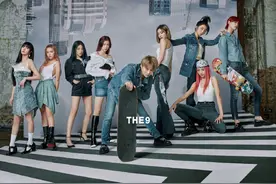 THE9大片释出！刘雨昕西装look酷拽虞书欣可爱甜美图片