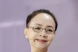 宋丹丹离婚后想要自杀，倪萍来电：你先别死了，先到我家来擦地吧图片