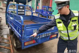 大余一辆三轮车 “无人驾驶”险酿大祸图片