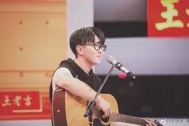毛不易凭什么让薛之谦跪地，让杨幂泪流满面？这首歌告诉你答案图片