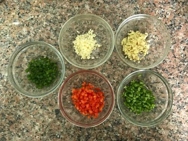 老何说菜丨美极虾简约不简单，鲜到爆