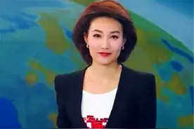 央视李梓萌：台上一身正气，台下可爱又迷糊，曾入选光棍榜图片