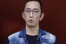 漂亮！香港演员吴启华拒绝移民国外，用普通话强调“我是中国人”图片