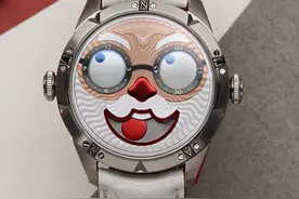 俄罗斯独立制表师康斯坦丁·切金出了一只圣诞定制腕表，全球限量3枚图片