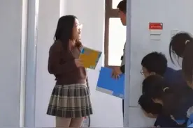 山西一班主任和体育老师起争执，这次体育老师非但没生病反而硬气图片