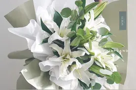 花艺奇思妙想｜重瓣百合的逆袭图片