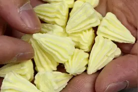 有多少人的童年阴影来自宝塔糖图片