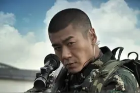 “山狼”徐佳：长达10年不被“当人”，为爱暴瘦54斤，敢挑衅吴京图片