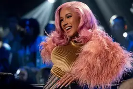 说唱女王Cardi B 对孕妇拳脚相加，被告上法庭图片