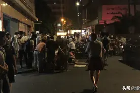 夜探华强北“鬼市”：为何子夜开门拂晓散场？图片