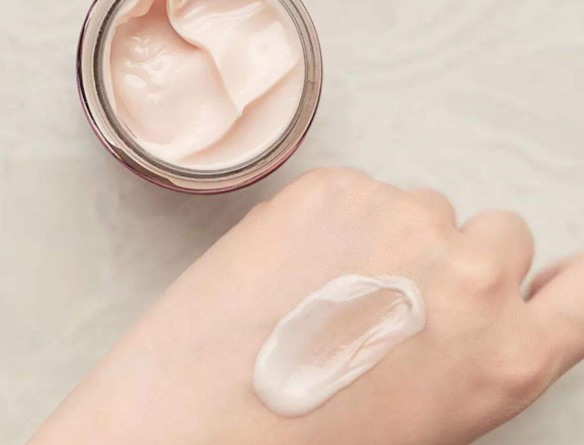 护手霜能做身体乳吗