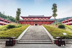 为一位唐朝高僧建一座寺庙，并奉他为“无量寿佛”，竟是因为这个图片