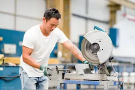 我，华为的普工，在工厂工作10年，透露真实的工作经历和收入图片