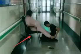 产妇宫口迟迟开不到十指，老公的举动被护士拍下，网友：太真实了图片