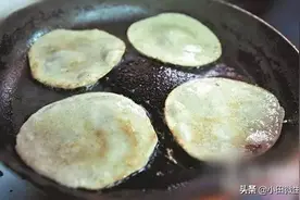 在福建晋江地区，端午节除了吃粽子，还要吃“煎堆”图片