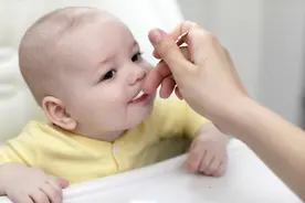 宝宝怎样晒太阳更好呢？图片