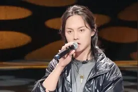 坐拥千万粉丝的尹正，有谁在背后力捧？图片